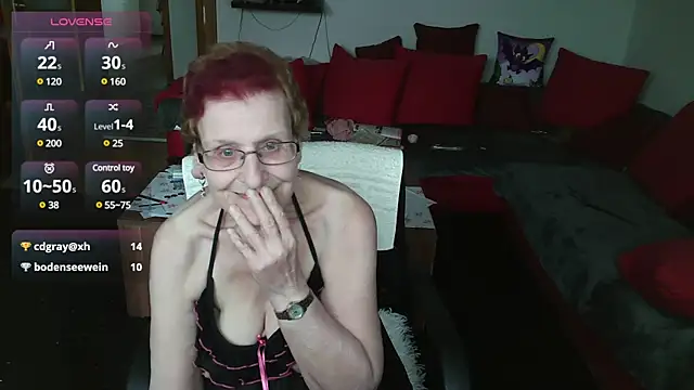 HeisseomaOriginal online show from January 28, 12:00 pm