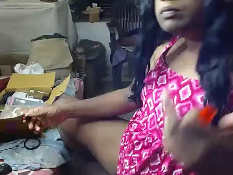 Snapshot of Akhilamolu_the_transsissy chatting on August 9, 3:50 pm Akhilamolu the transsissy online show from August 9, 3:50 pm