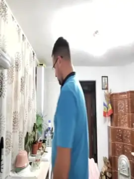 flowdmxx online show from November 6, 4:30 pm