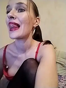 AimeeFair online show from March 10, 4:57 pm