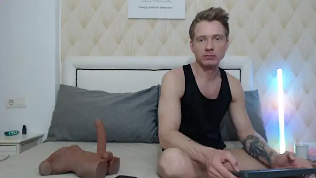 Snapshot of redheadxxl chatting on March 22, 5:38 pm redheadxxl online show from March 22, 5:38 pm