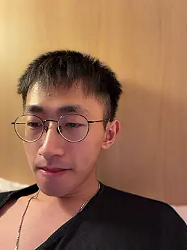 Snapshot of lewdAboyKawaii chatting on May 28, 3:42 pm lewdAboyKawaii online show from May 28, 3:42 pm
