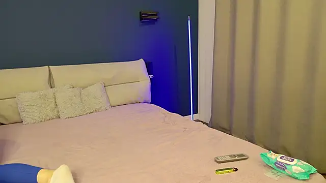 Snapshot of Mila_Anders chatting on September 9, 4:23 am Mila Anders online show from September 9, 4:23 am