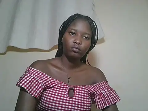 Snapshot of sexyjanett chatting on October 14, 8:15 am sexyjanett online show from October 14, 8:15 am