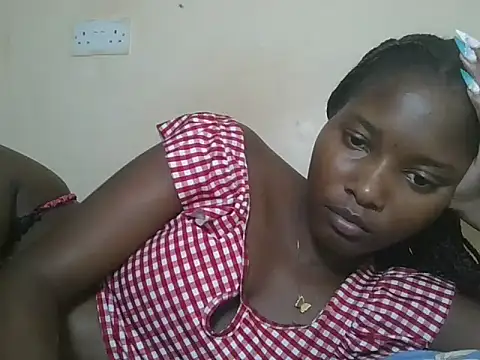 Snapshot of sexyjanett chatting on October 14, 8:20 pm sexyjanett online show from October 14, 8:20 pm