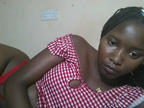 Snapshot of sexyjanett chatting on October 20, 7:47 pm sexyjanett online show from October 20, 7:47 pm