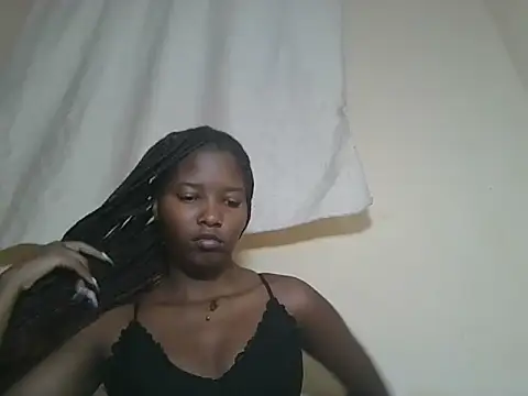 Snapshot of sexyjanett chatting on October 25, 7:38 am sexyjanett online show from October 25, 7:38 am