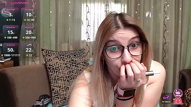 lovingfeetheels online show from February 12, 8:53 am