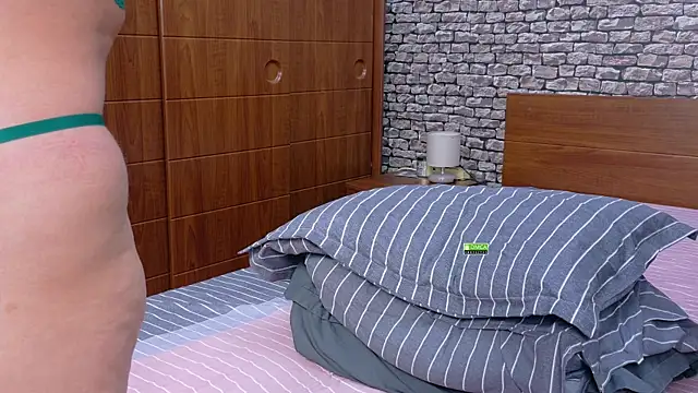 CuteBlondeMe online show from November 10, 5:34 pm