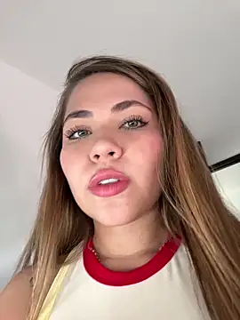 Snapshot of NatashaCruz- chatting on June 27, 9:31 pm NatashaCruz- online show from June 27, 9:31 pm