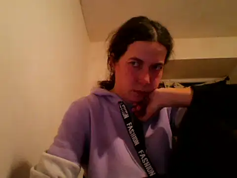 Snapshot of Tamilashaa chatting on February 11, 4:56 pm Tamilashaa online show from February 11, 4:56 pm