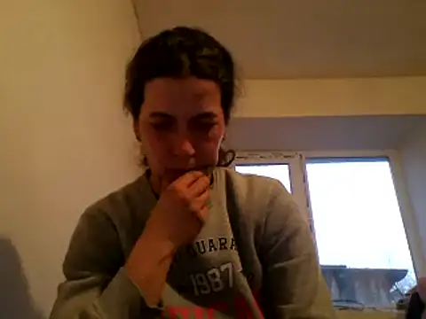 Snapshot of Tamilashaa chatting on March 15, 4:02 pm Tamilashaa online show from March 15, 4:02 pm