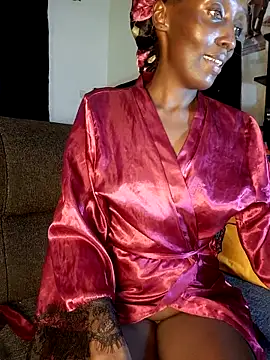 lynnkatrina online show from April 14, 4:07 am