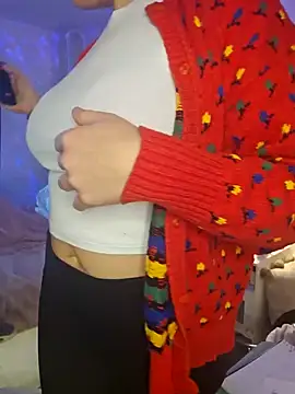 Ellie-L-Elizabeth online show from December 18, 4:17 pm