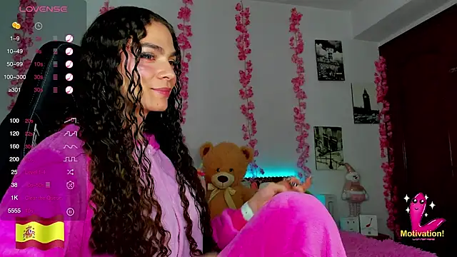 gabrielatafur  online show from December 14, 1:17 am