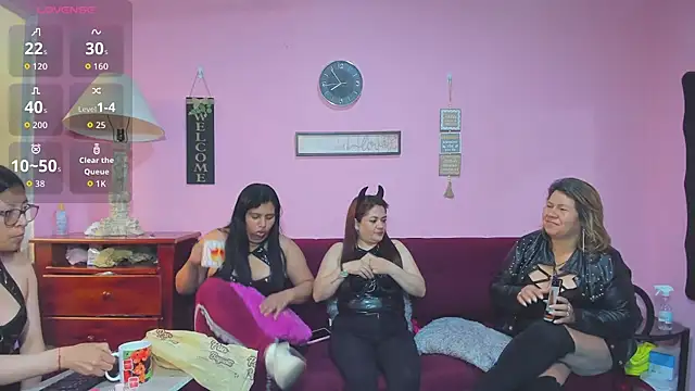 lesbiancuple online show from September 23, 12:52 pm