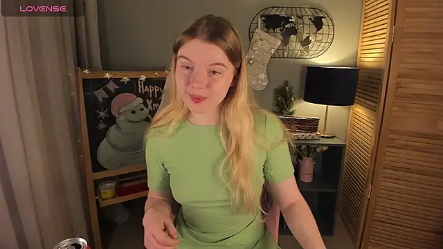 ohmyJuliet online show from December 25, 2:25 am