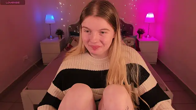 ohmyJuliet online show from January 19, 5:05 am