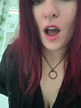 Snapshot of LunaMoongirl chatting on September 14, 5:23 pm LunaMoongirl online show from September 14, 5:23 pm