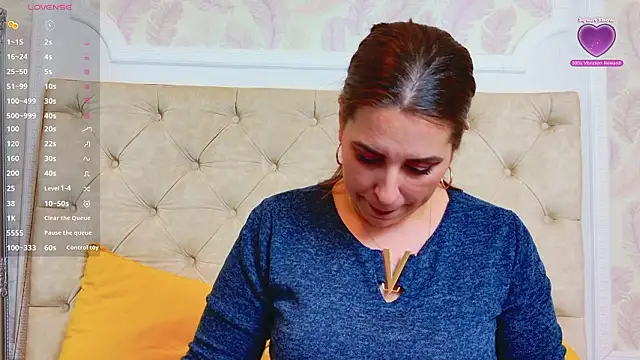 KarinaNoir online show from February 23, 12:35 pm