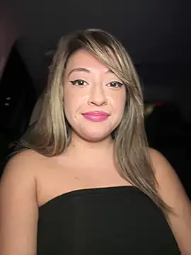 Snapshot of AriannaPena chatting on January 10, 2:57 am AriannaPena online show from January 10, 2:57 am