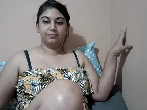 bellachow10 online show from April 9, 6:19 am