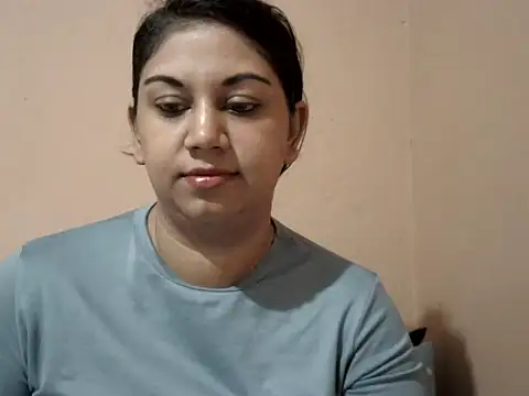 bellachow10 online show from April 17, 5:54 am