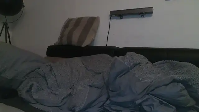 Snapshot of Toyboy471 chatting on November 2, 7:33 am Toyboy471 online show from November 2, 7:33 am