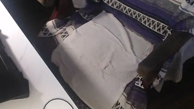 QueenDenizeAndTheCaptain online show from October 2, 5:47 am