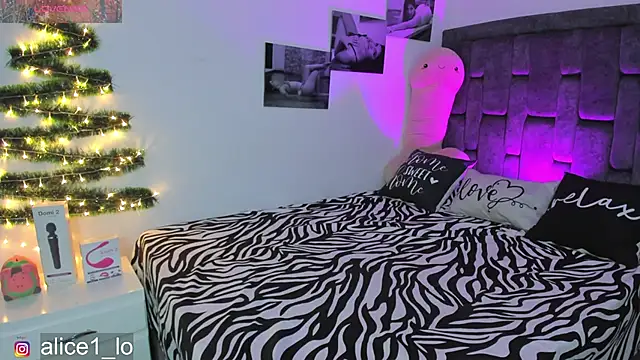 candy alicee online show from December 24, 10:11 am