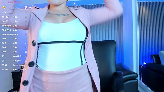 kimbrownn online show from December 5, 10:46 am