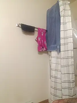 Snapshot of yellowwetfox chatting on March 3, 2:12 pm yellowwetfox online show from March 3, 2:12 pm