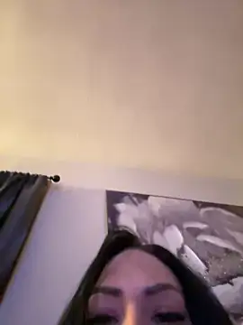 Snapshot of annablisss chatting on February 16, 12:52 am annablisss online show from February 16, 12:52 am