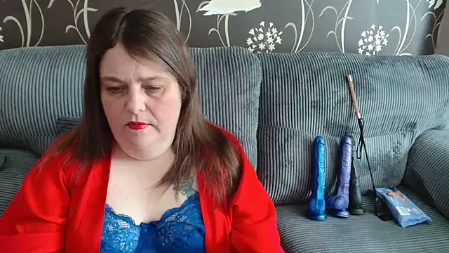 HouseWifeWhore Milf online show from March 21, 2:42 pm