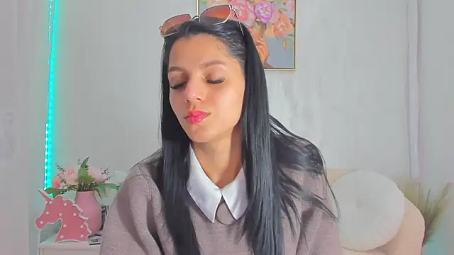 Sarabecker online show from April 25, 7:33 am