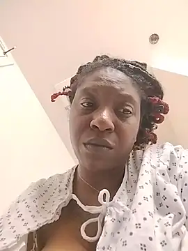 markquanna online show from October 31, 4:57 am