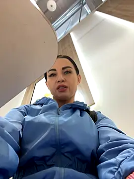 CrazzyChicks online show from September 13, 5:51 am