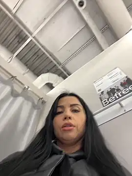 CrazzyChicks online show from November 22, 7:29 am