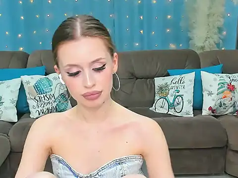 Snapshot of _Sweet__Cherry_ chatting on December 15, 9:20 pm Sweet Cherry online show from December 15, 9:20 pm