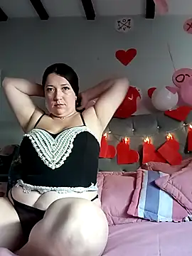 isabella rossse online show from February 12, 1:59 pm