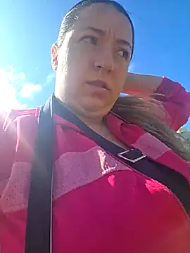 isabella rossse online show from March 17, 11:02 am