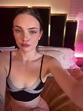 KarissaChantelle online show from March 20, 5:18 pm