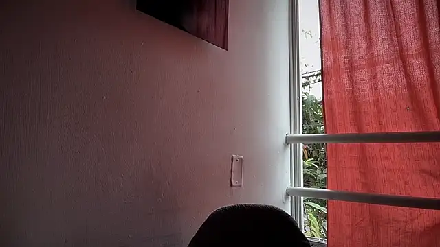 romeolovedark online show from November 27, 1:35 pm