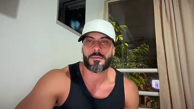 romeolovedark online show from March 15, 11:44 pm