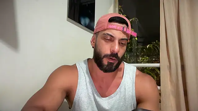 romeolovedark online show from March 31, 7:42 am