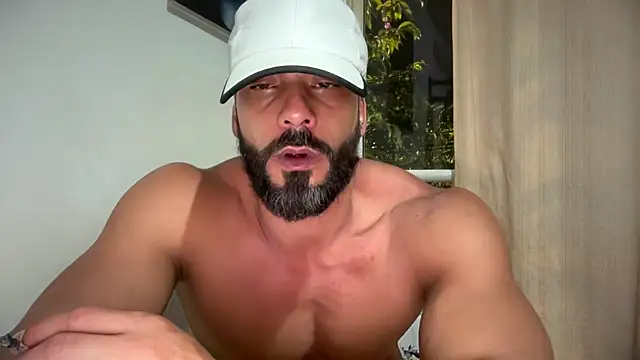 romeolovedark online show from April 23, 6:58 am