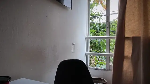 romeolovedark online show from June 6, 4:44 pm