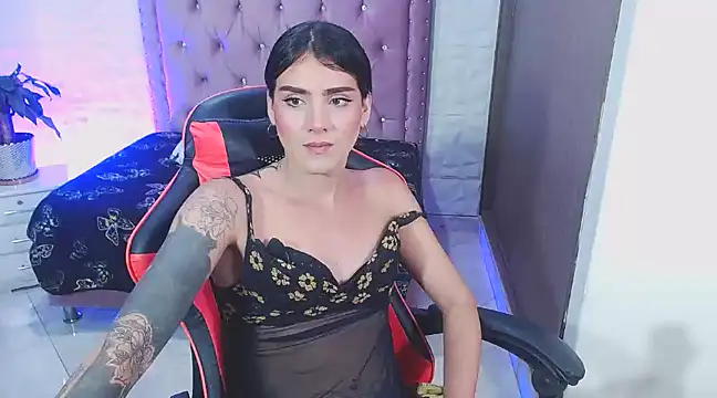 Snapshot of ximena22love chatting on December 24, 3:26 pm ximena22love online show from December 24, 3:26 pm