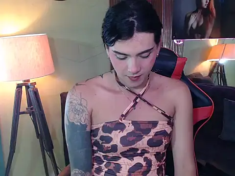 Snapshot of ximena22love chatting on September 22, 8:22 pm ximena22love online show from September 22, 8:22 pm