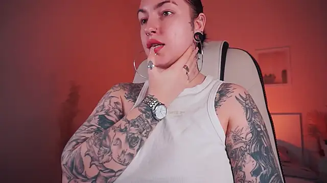 IvyHoney online show from February 26, 10:15 am